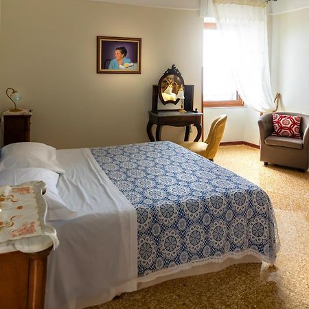 Вилла Casa Ermelinda Масса-Лубренсе Экстерьер фото